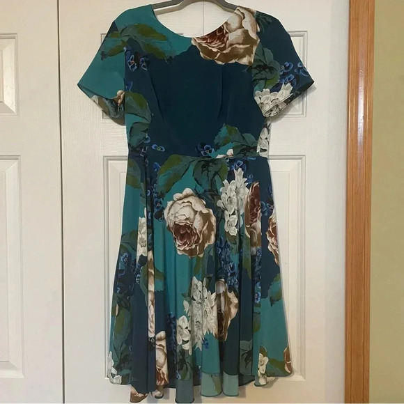 Corey Lynn Calter Floral Dress - Picture 1 of 5